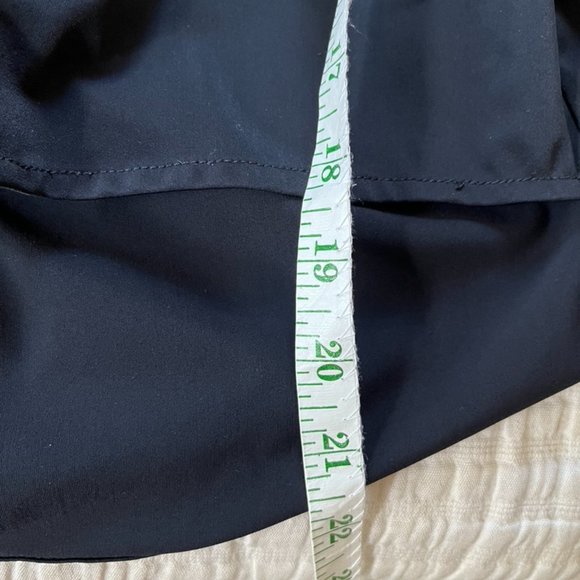 Tibi Minimalist Short Sleeve Button Down Cropped Shirt - Picture 5 of 8